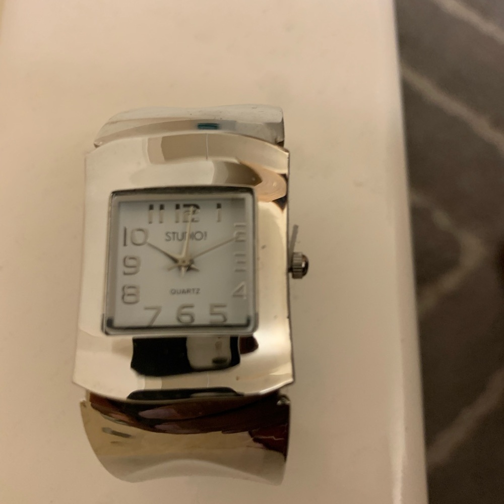 NWOT Stretch Bracelet Watch